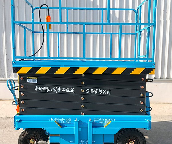 图木舒克自行走升降机